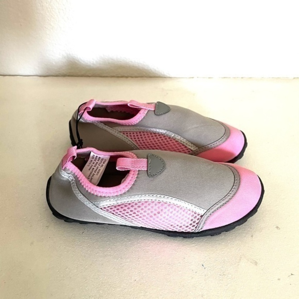 SUN & SKY pink & grey mesh water shoes size medium